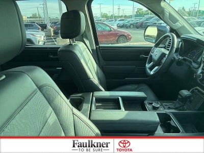 2023 Toyota Tundra 4WD 4WD SR5 CrewMax 5.5' Bed (SE)