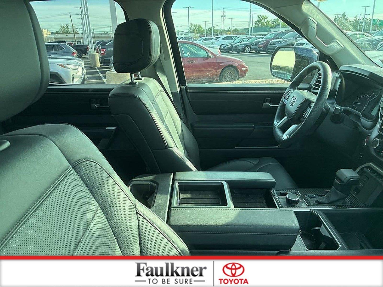 2023 Toyota Tundra 4WD 4WD SR5 CrewMax 5.5' Bed (SE)