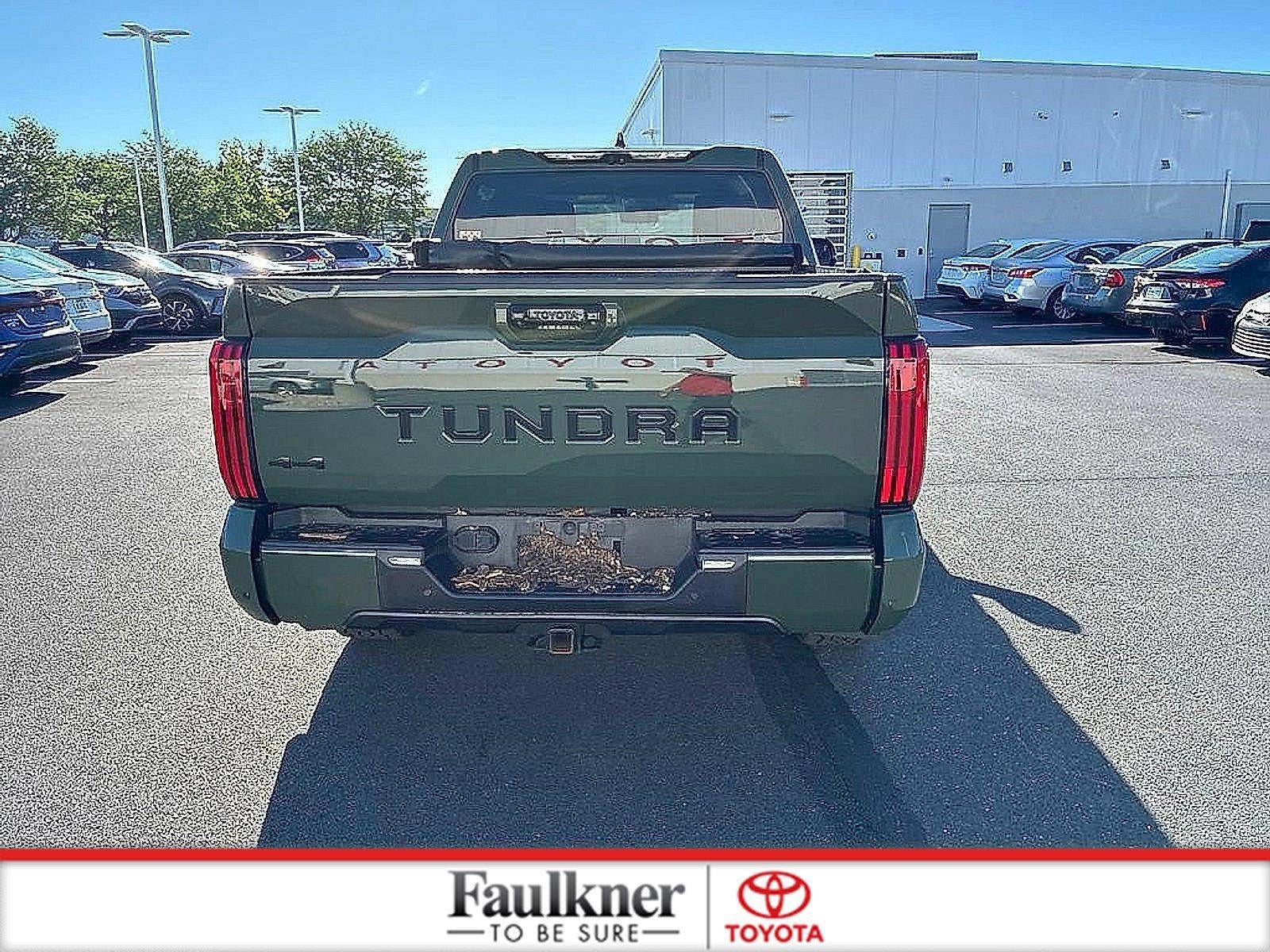 2022 Toyota Tundra 4WD 4WD SR5 CrewMax 5.5' Bed (SE)