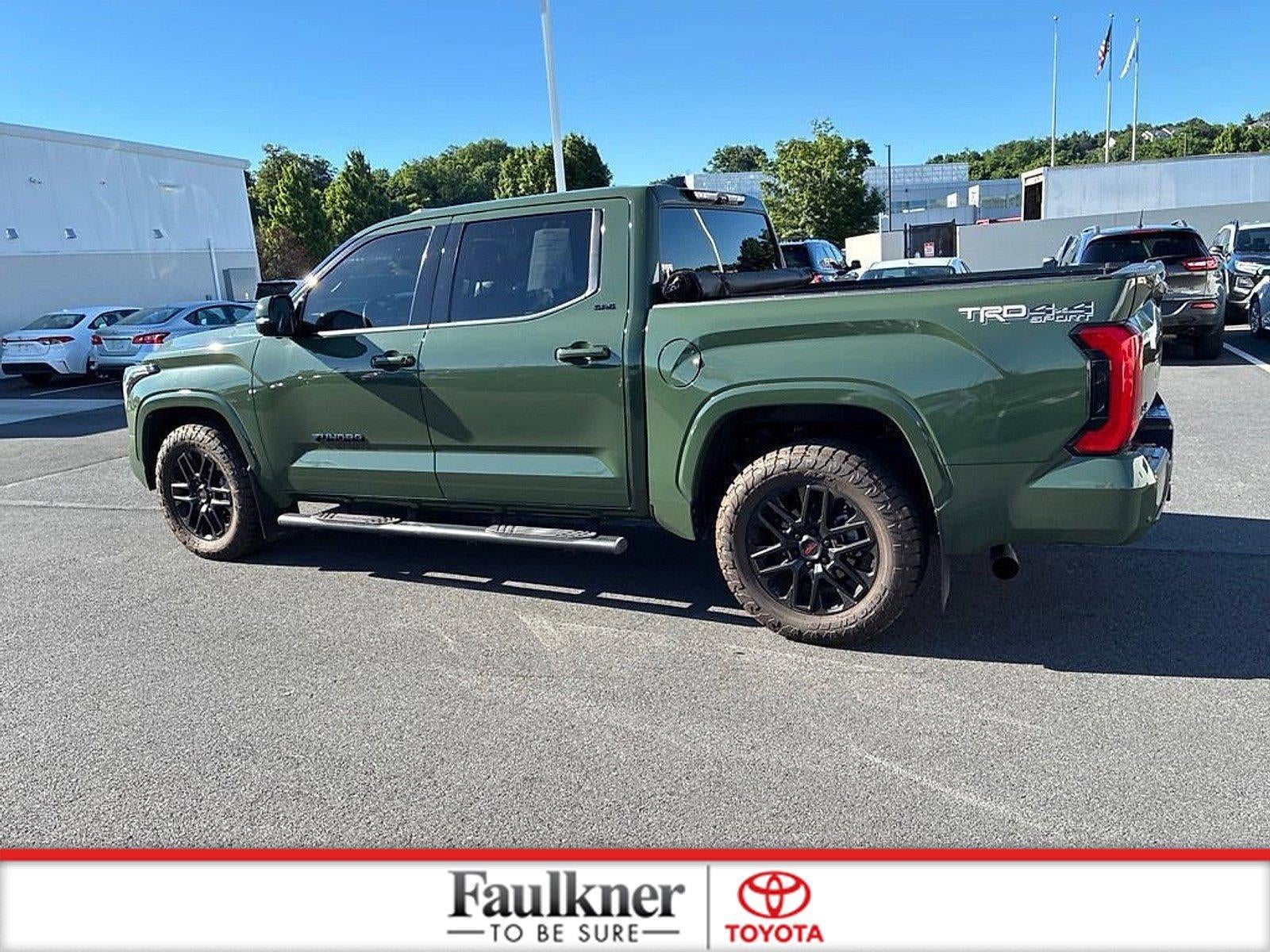 2022 Toyota Tundra 4WD 4WD SR5 CrewMax 5.5' Bed (SE)