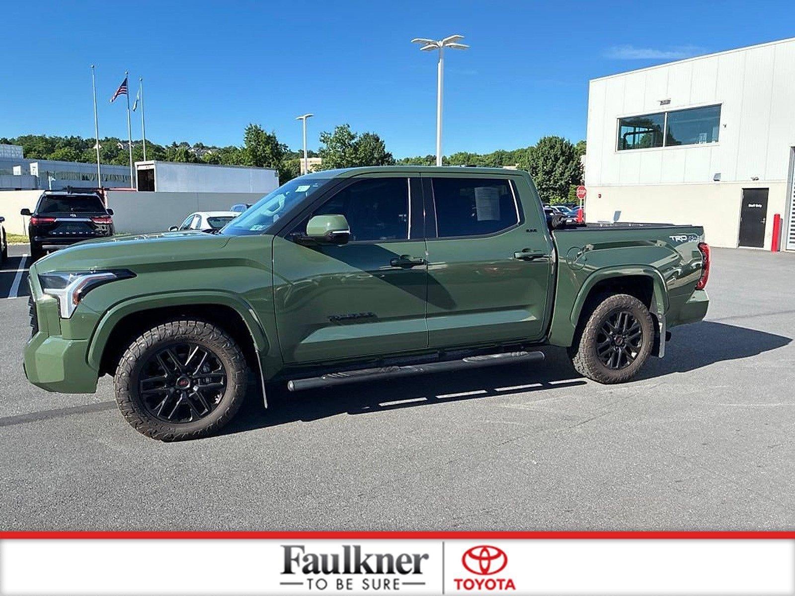 2022 Toyota Tundra 4WD 4WD SR5 CrewMax 5.5' Bed (SE)