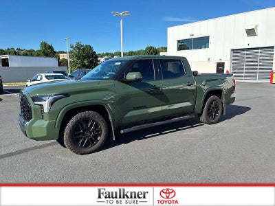 2022 Toyota Tundra 4WD 4WD SR5 CrewMax 5.5' Bed (SE)