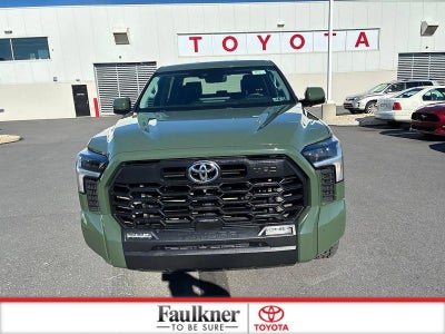 2022 Toyota Tundra 4WD 4WD SR5 CrewMax 5.5' Bed (SE)