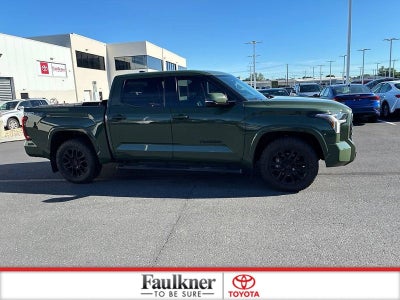 2022 Toyota Tundra 4WD 4WD SR5 CrewMax 5.5' Bed (SE)