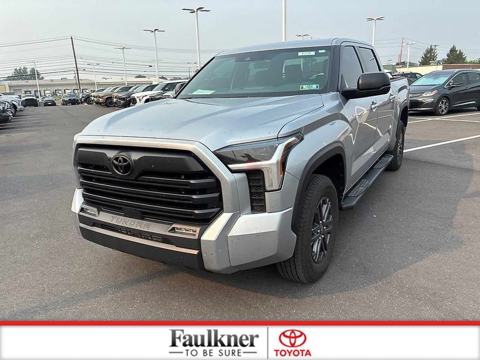 2025 Toyota Tundra 4WD 4WD SR5 CrewMax 5.5' Bed (SE)