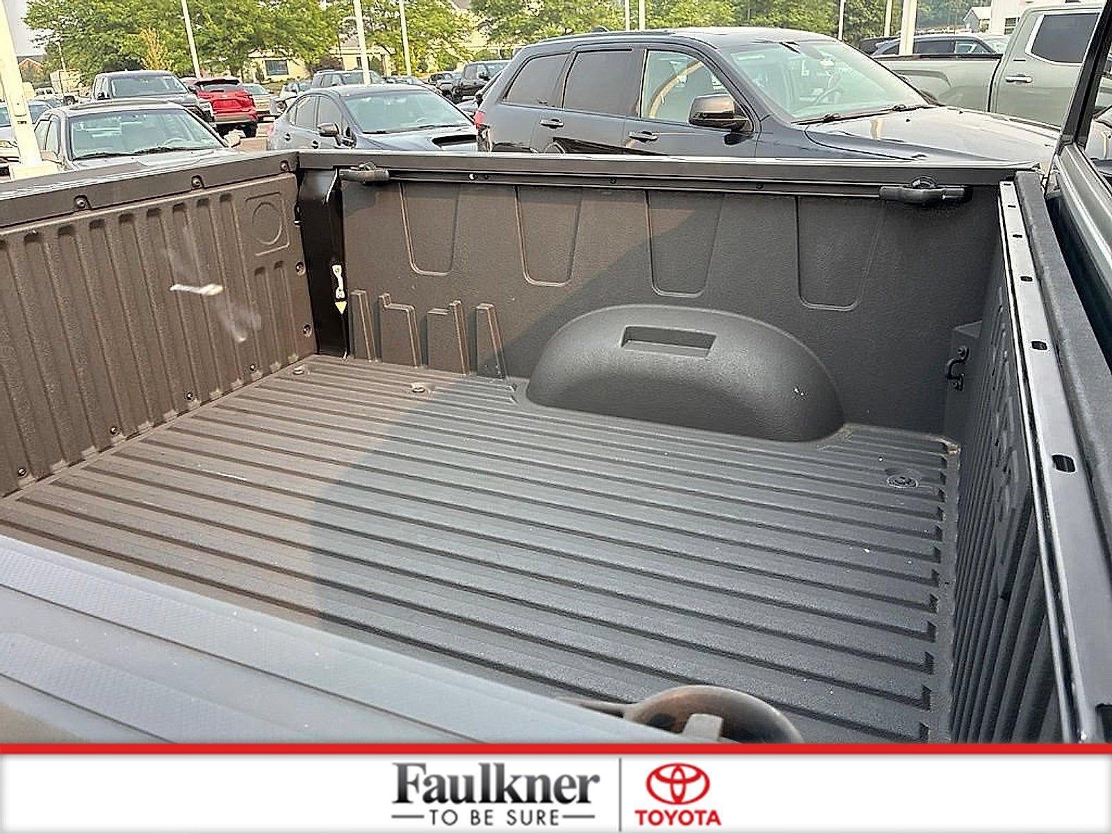 2025 Toyota Tundra 4WD 4WD SR5 CrewMax 5.5' Bed (SE)