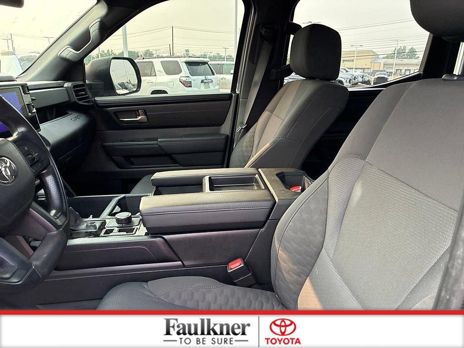 2025 Toyota Tundra 4WD 4WD SR5 CrewMax 5.5' Bed (SE)