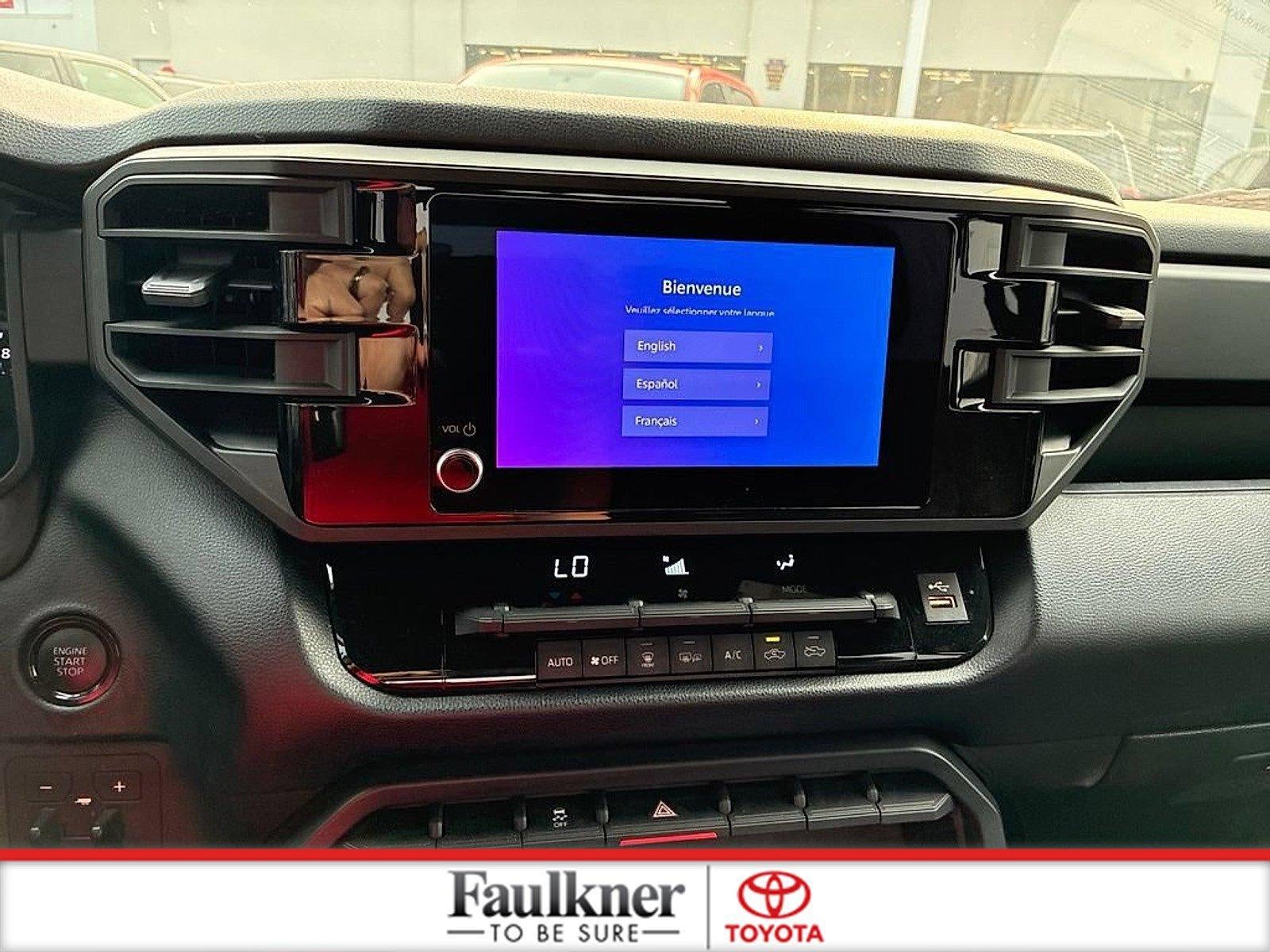 2025 Toyota Tundra 4WD 4WD SR5 CrewMax 5.5' Bed (SE)