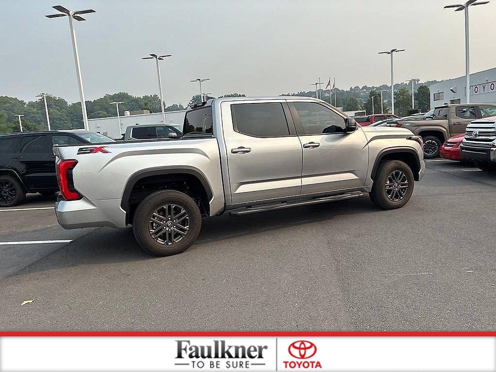 2025 Toyota Tundra 4WD 4WD SR5 CrewMax 5.5' Bed (SE)
