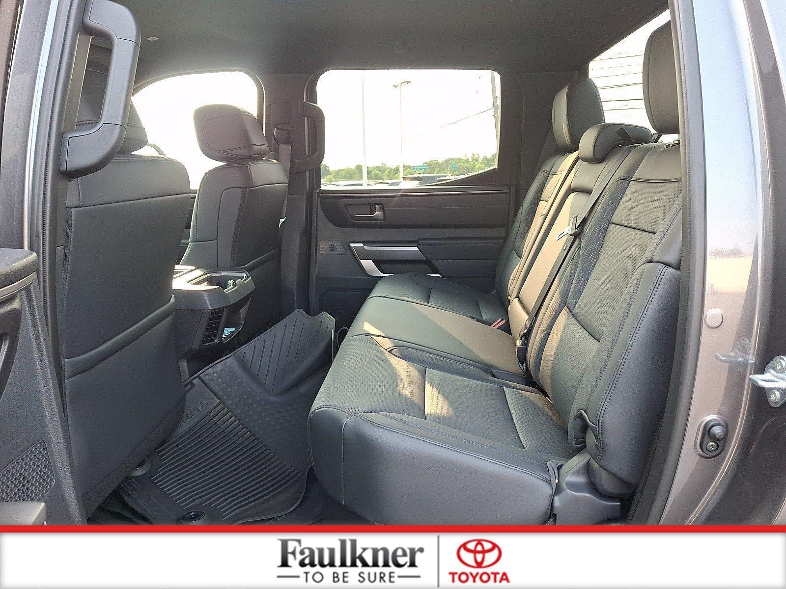 2025 Toyota Tundra 4WD 4WD SR5 CrewMax 5.5' Bed (SE)