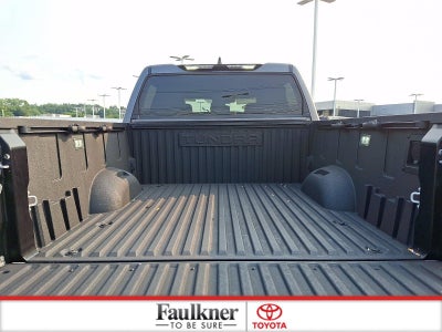 2025 Toyota Tundra 4WD 4WD SR5 CrewMax 5.5' Bed (SE)