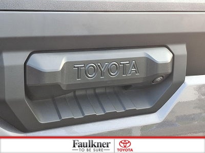 2025 Toyota Tundra 4WD 4WD SR5 CrewMax 5.5' Bed (SE)