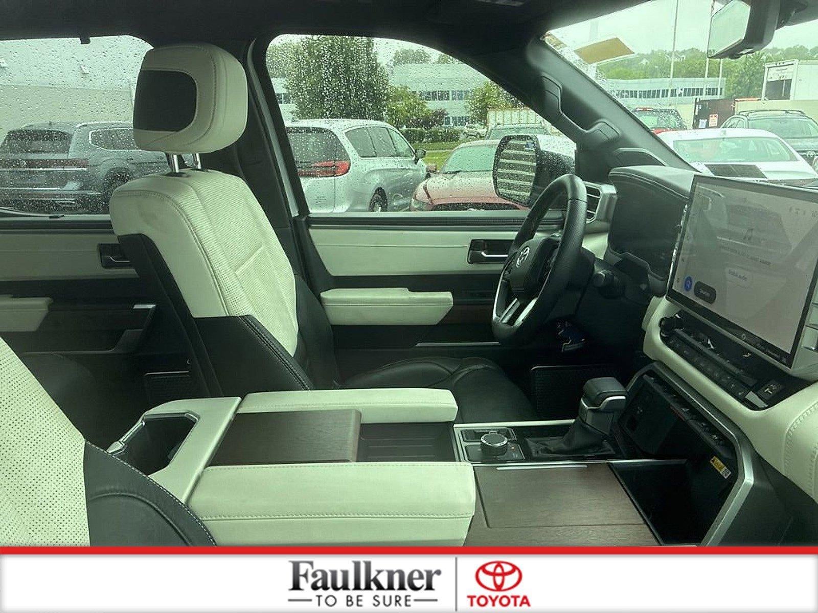 2023 Toyota Tundra 4WD 4WD Capstone Hybrid CrewMax 5.5' Bed (Natl)