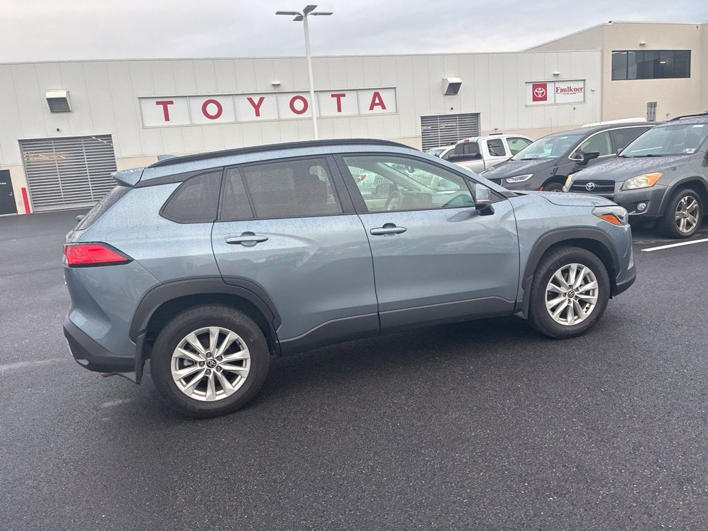 2024 Toyota Corolla Cross LE CERTIFIED