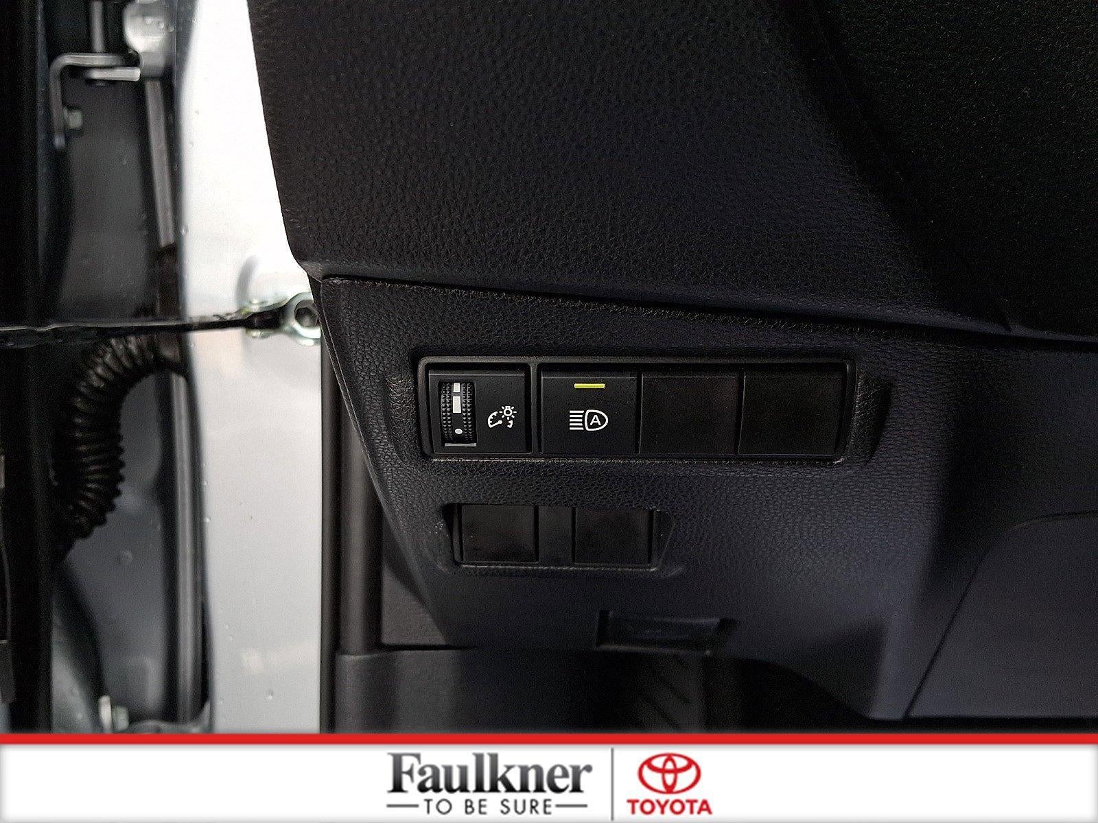 2025 Toyota Corolla Cross LE 2WD (Natl)