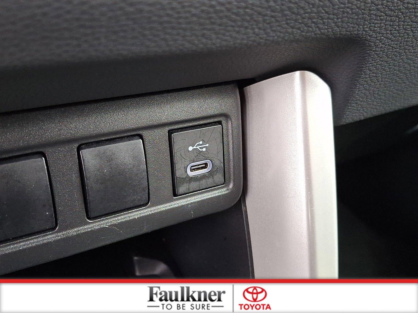 2025 Toyota Corolla Cross LE 2WD (Natl)