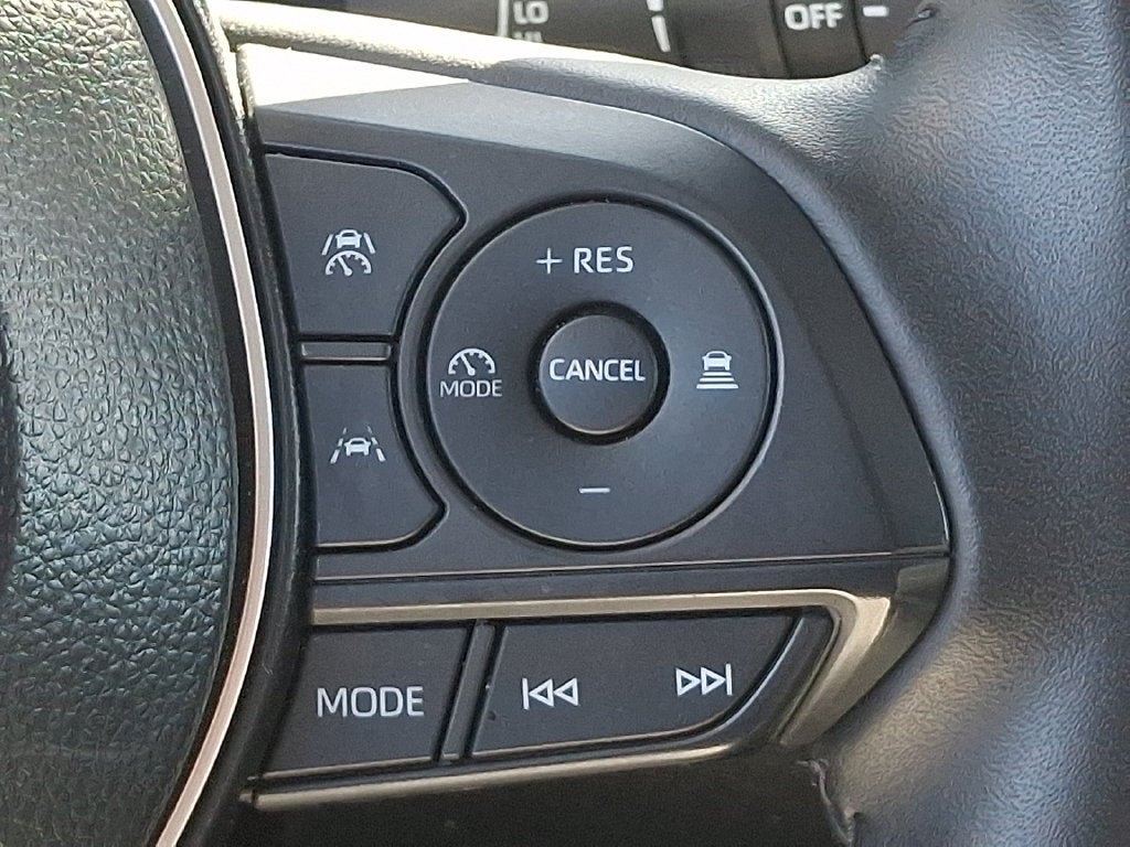 2026 Toyota Corolla Cross LE CERTIFIED