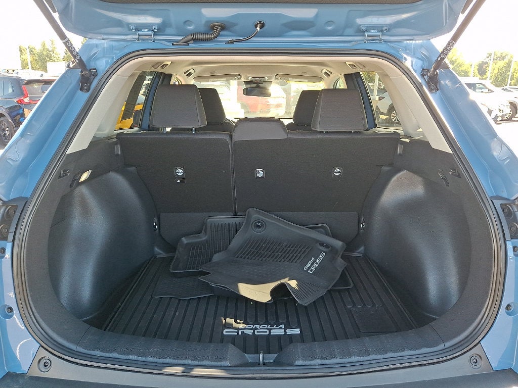 2026 Toyota Corolla Cross LE CERTIFIED
