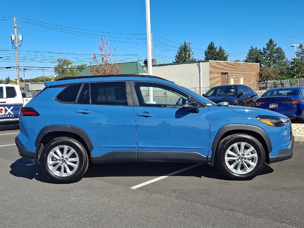 2026 Toyota Corolla Cross LE CERTIFIED