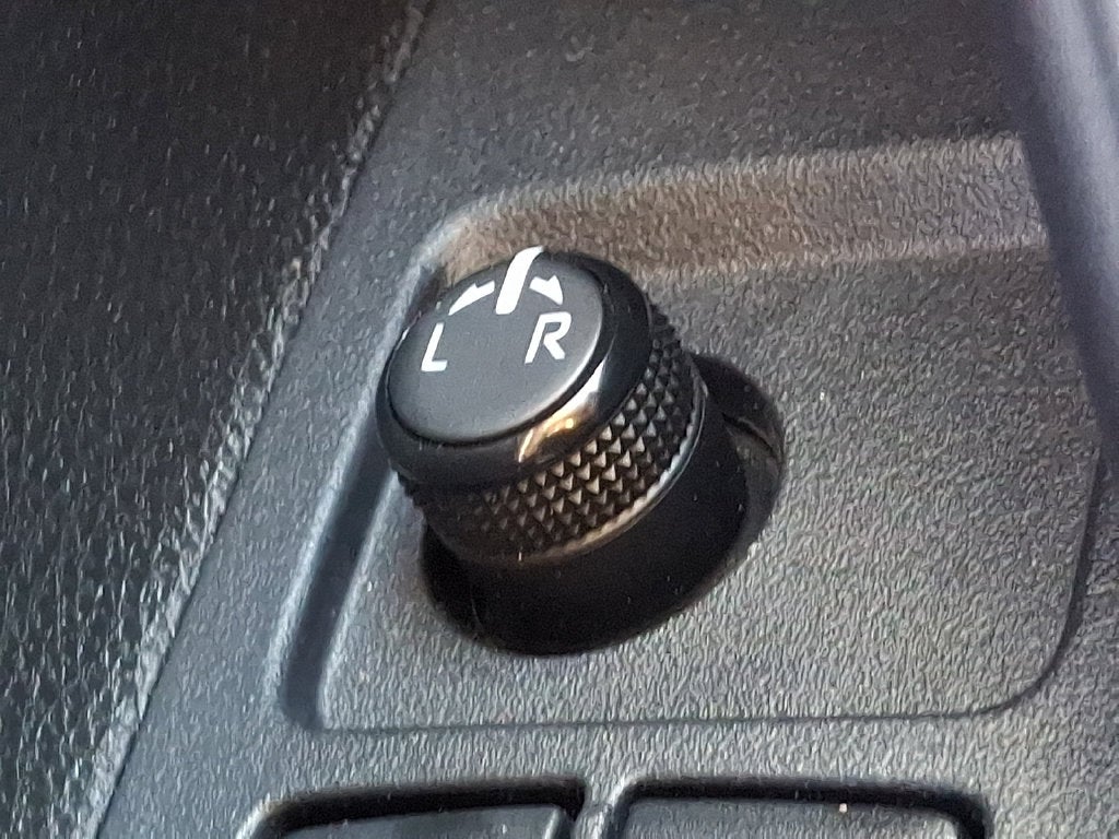 2024 Toyota Corolla Cross LE CERTIFIED