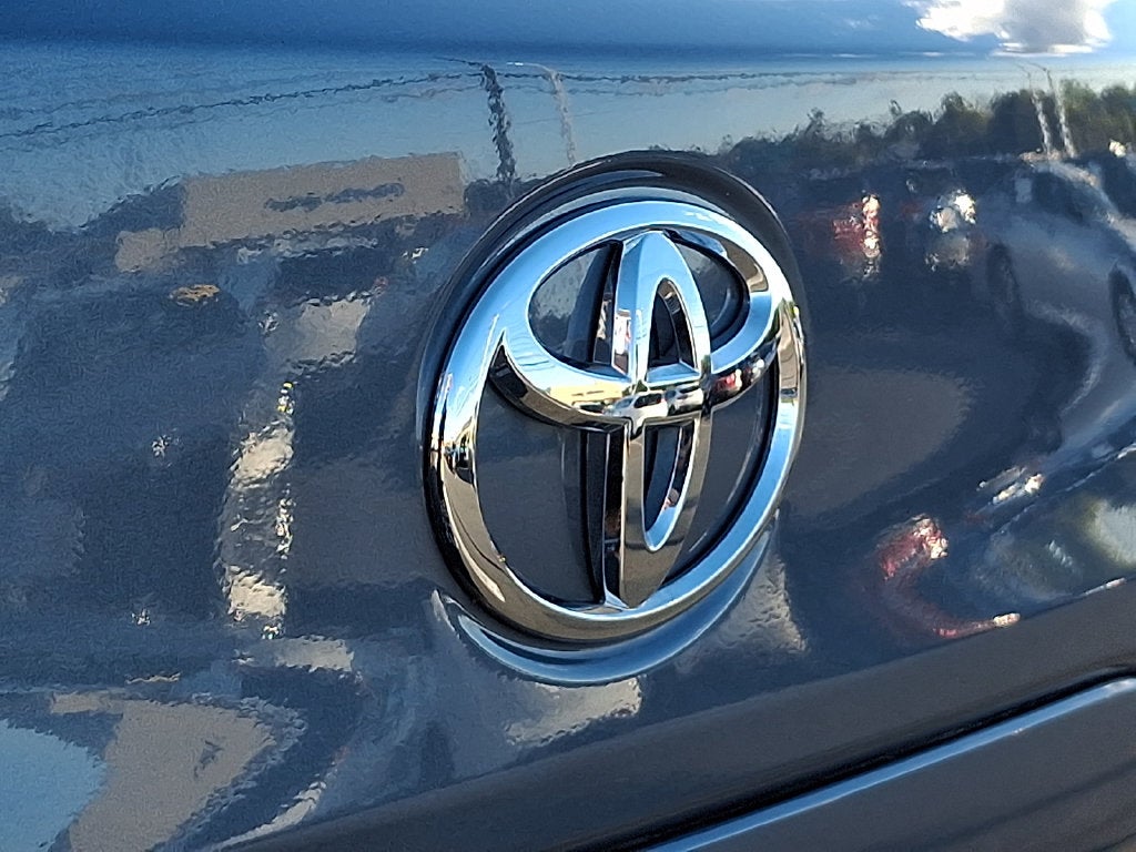 2024 Toyota Corolla Cross LE CERTIFIED