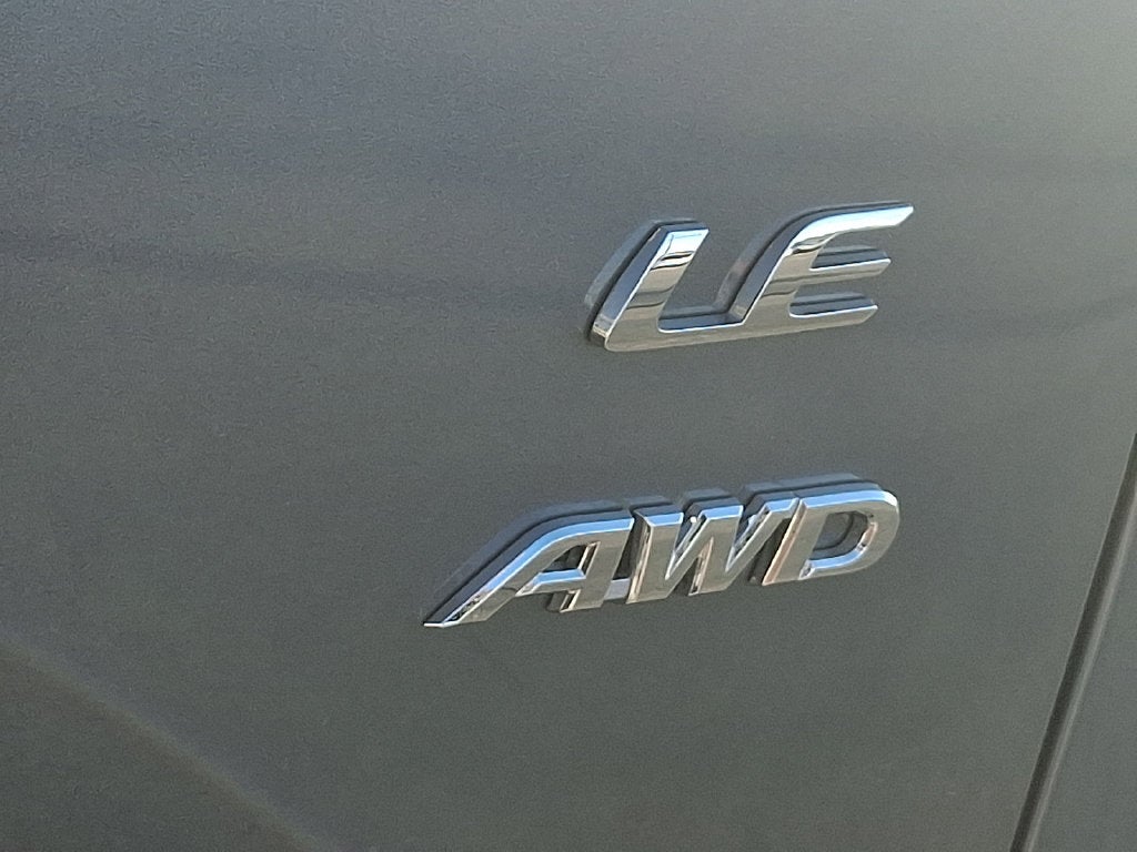 2024 Toyota Corolla Cross LE CERTIFIED
