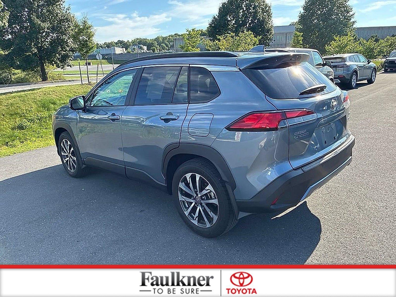 2024 Toyota Corolla Cross XLE 4WD (Natl)