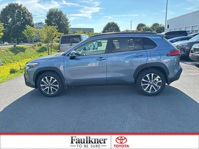 2024 Toyota Corolla Cross XLE 4WD (Natl)
