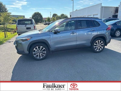 2024 Toyota Corolla Cross XLE 4WD (Natl)