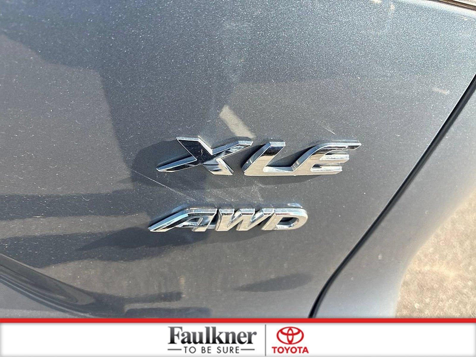 2024 Toyota Corolla Cross XLE 4WD (Natl)