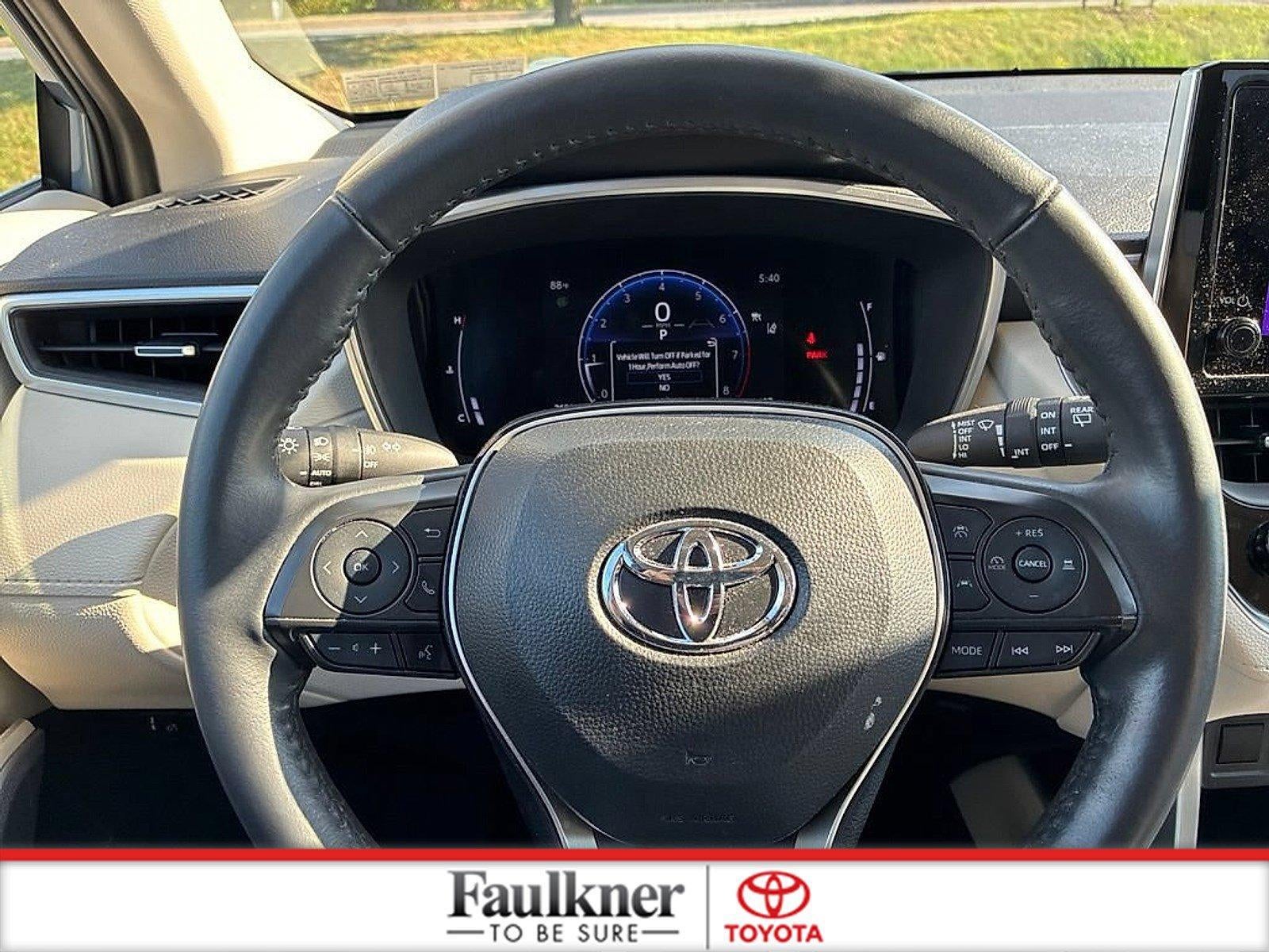 2024 Toyota Corolla Cross XLE 4WD (Natl)