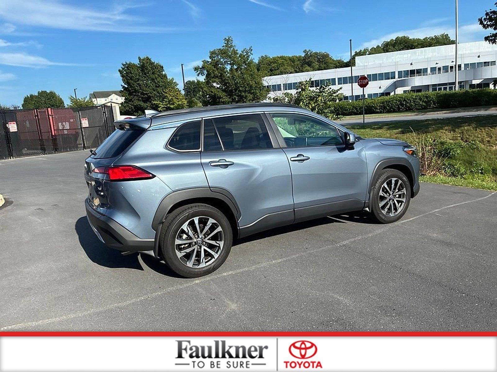 2024 Toyota Corolla Cross XLE 4WD (Natl)