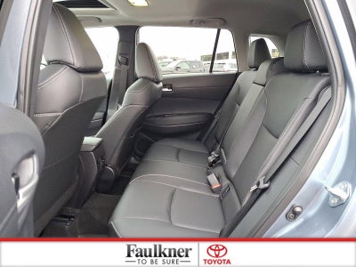 2025 Toyota Corolla Cross XLE 4WD (Natl)