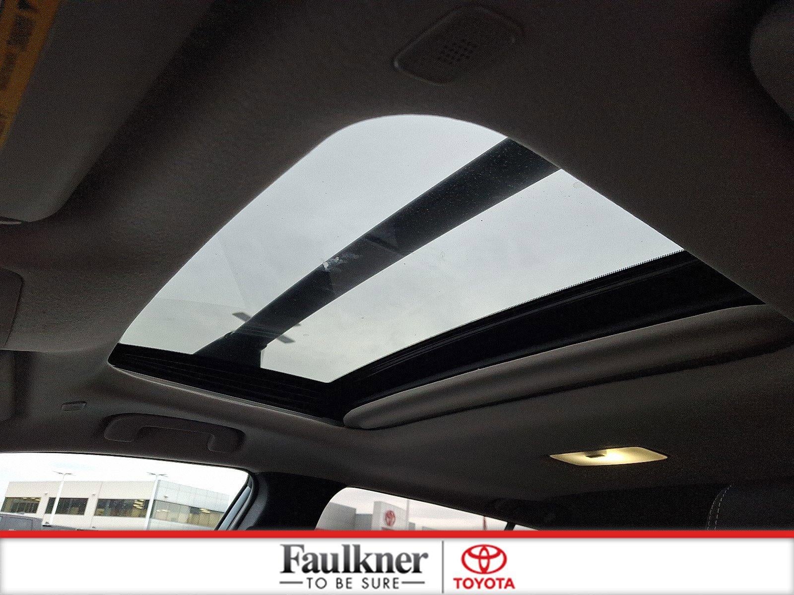 2025 Toyota Corolla Cross XLE 4WD (Natl)