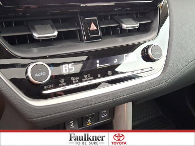 2025 Toyota Corolla Cross XLE 4WD (Natl)