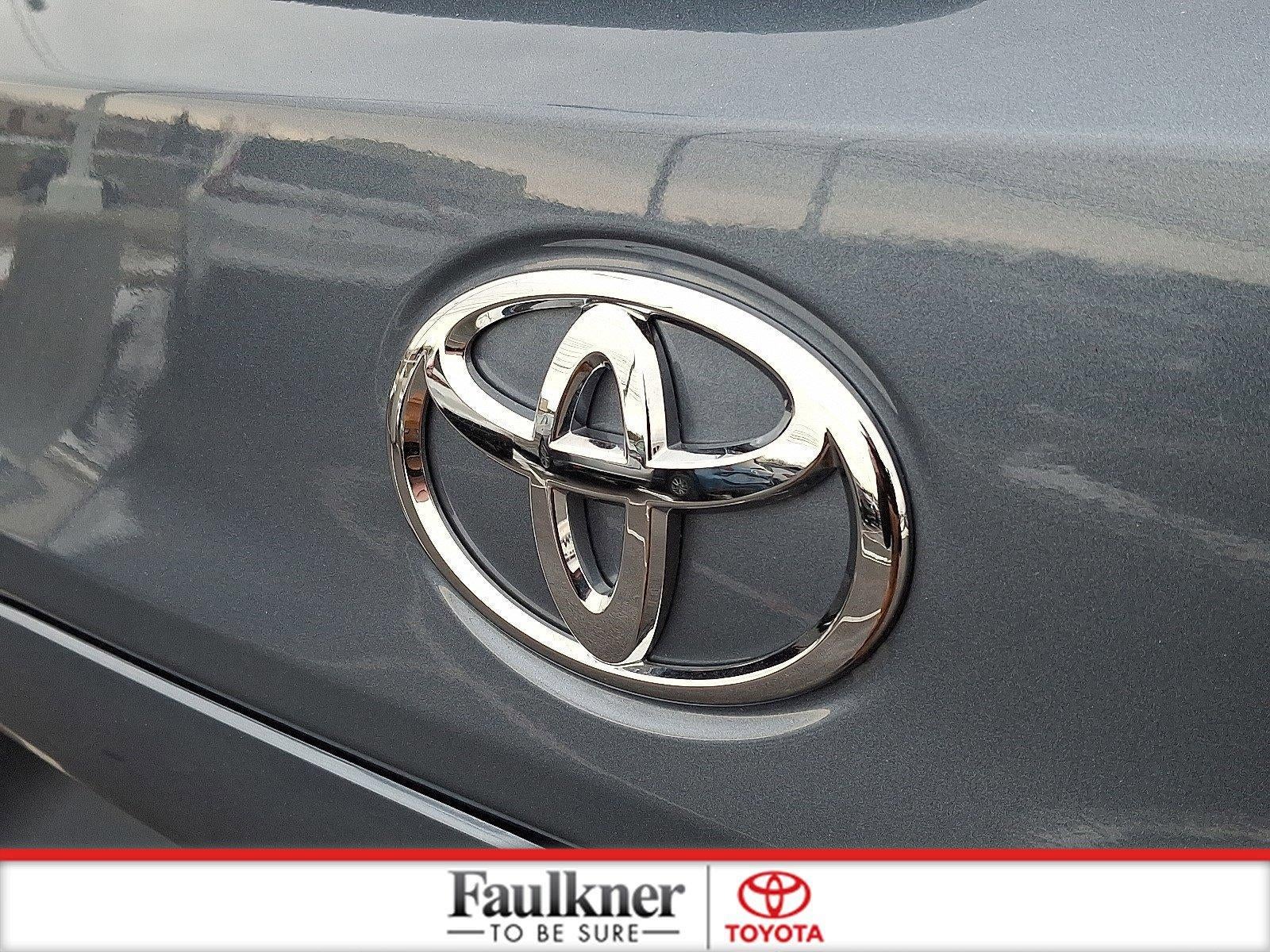 2025 Toyota Corolla Cross XLE 4WD (Natl)