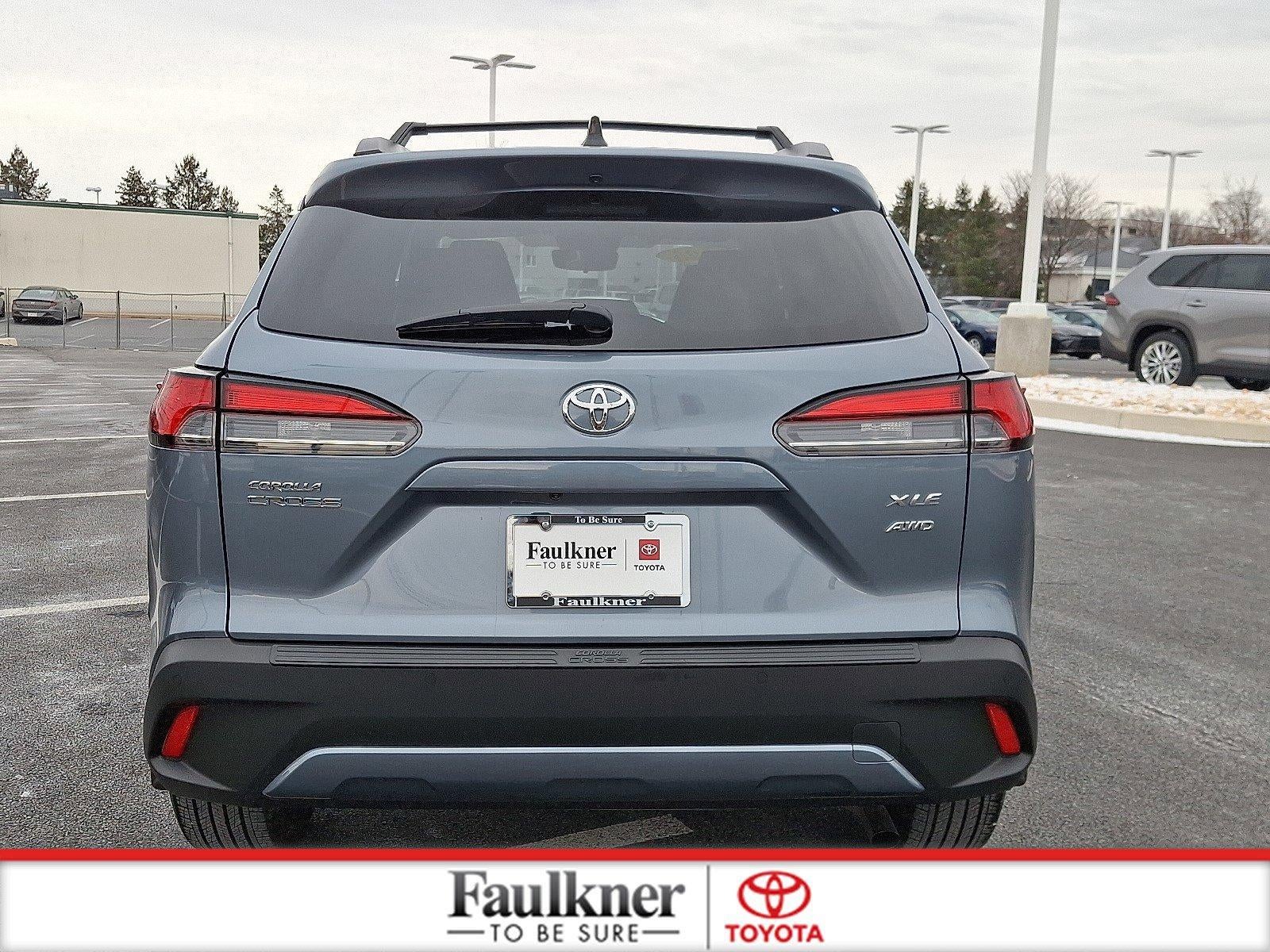 2025 Toyota Corolla Cross XLE 4WD (Natl)