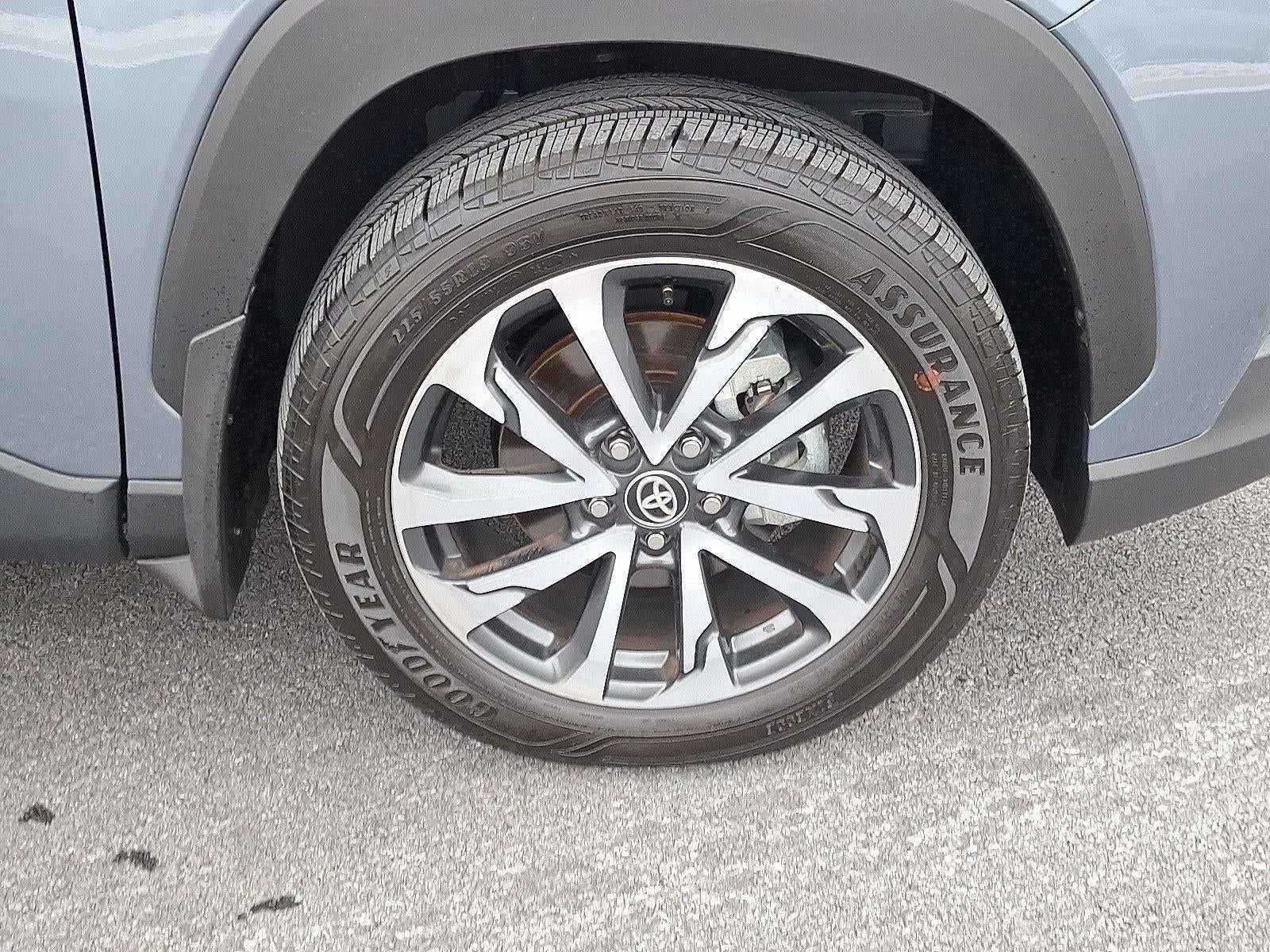 2025 Toyota Corolla Cross XLE 4WD (Natl)