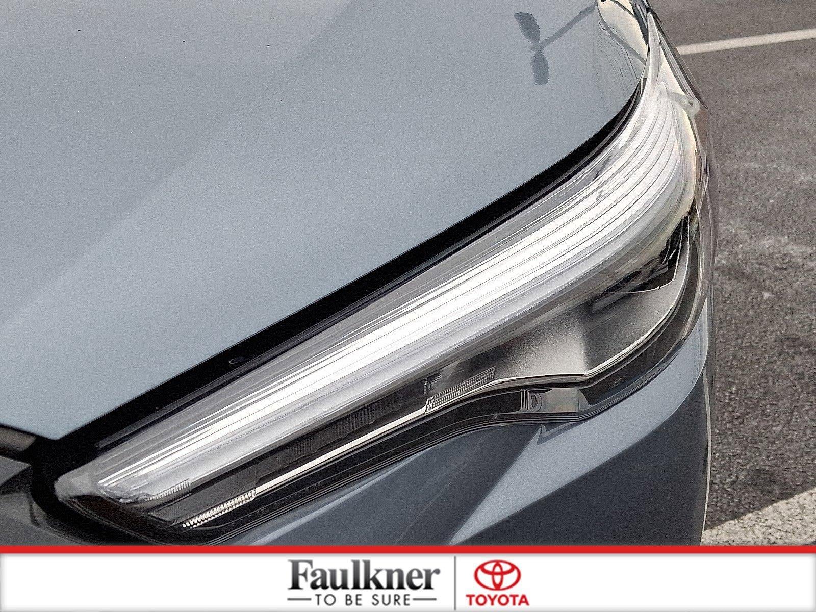 2025 Toyota Corolla Cross XLE 4WD (Natl)