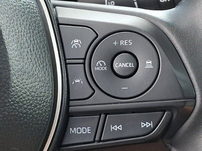 2025 Toyota Corolla Cross XLE CERTIFIED