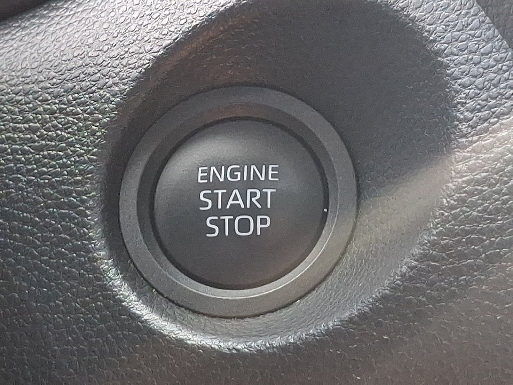 2025 Toyota Corolla Cross XLE CERTIFIED