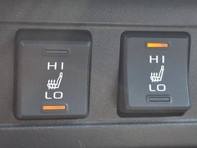 2025 Toyota Corolla Cross XLE CERTIFIED