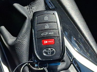 2025 Toyota Corolla Cross XLE CERTIFIED