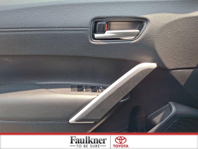 2025 Toyota Corolla Cross XLE 2WD (Natl)