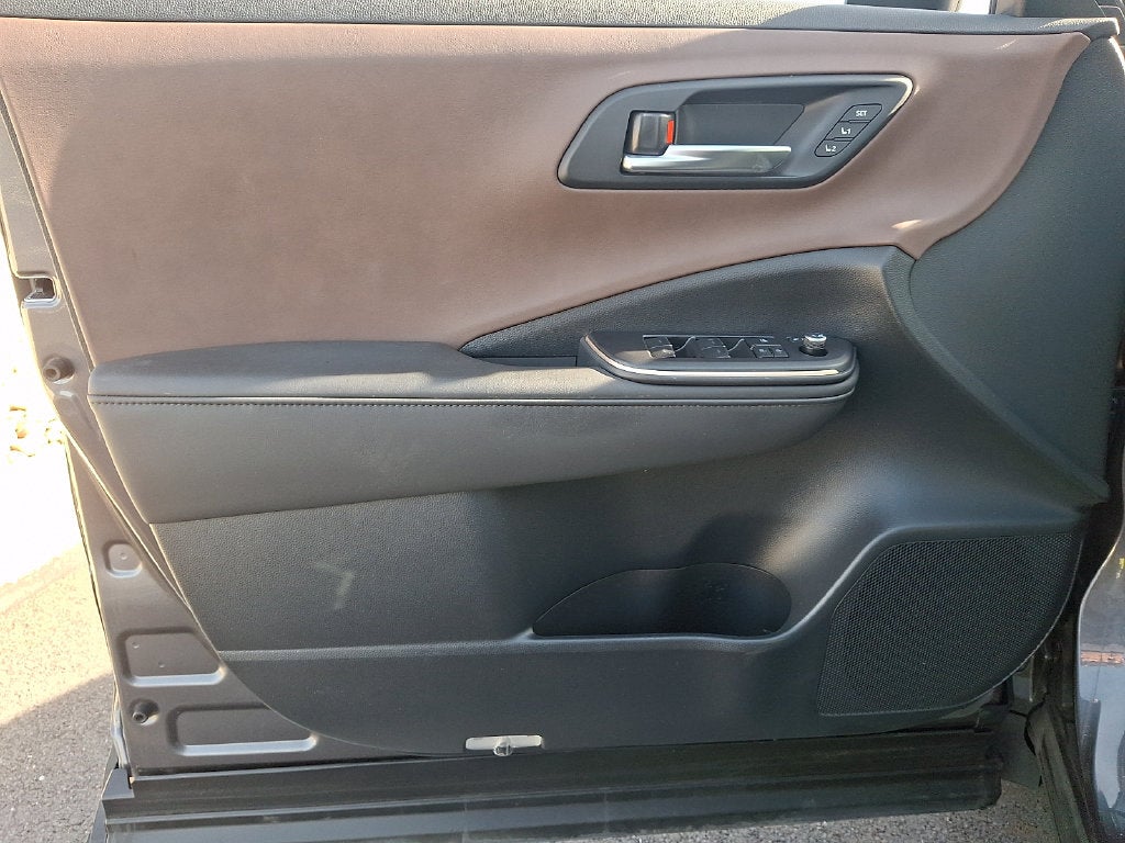 2023 Toyota Crown Limited CERTIFIED