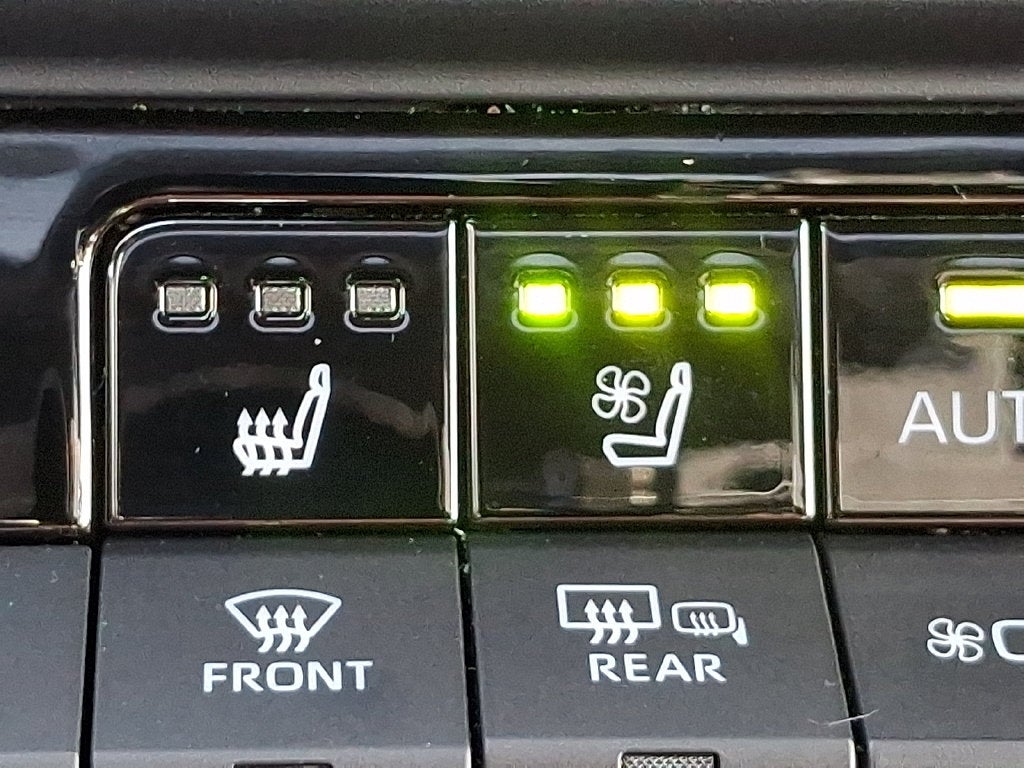 2023 Toyota Crown Limited CERTIFIED