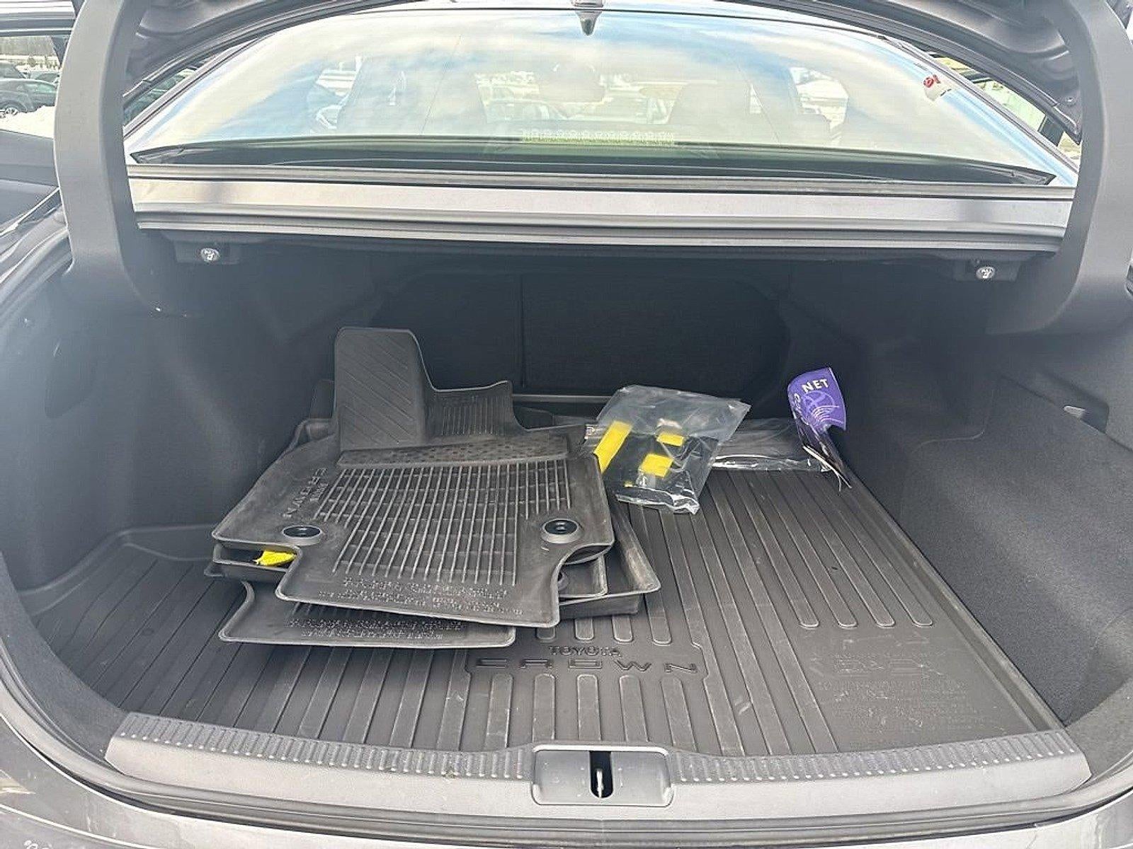 2024 Toyota Crown XLE AWD (Natl)