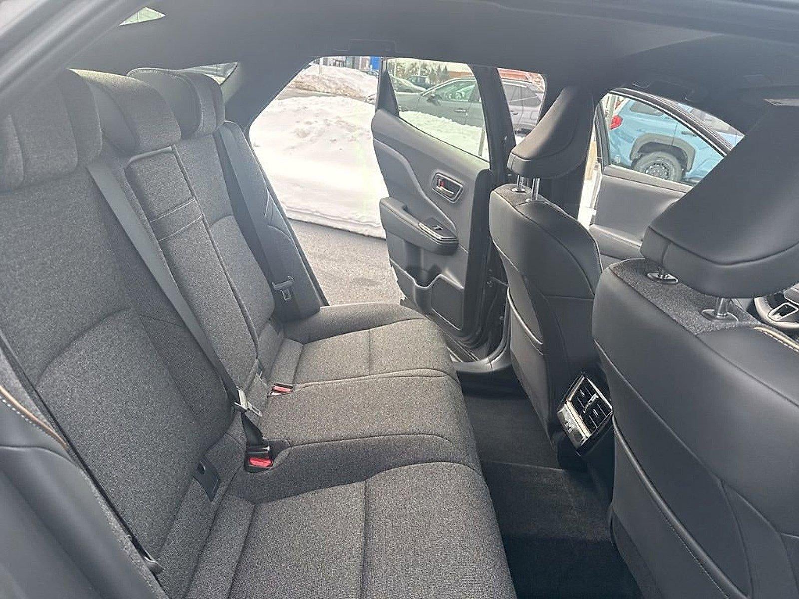 2024 Toyota Crown XLE AWD (Natl)