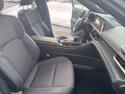 2024 Toyota Crown XLE AWD (Natl)