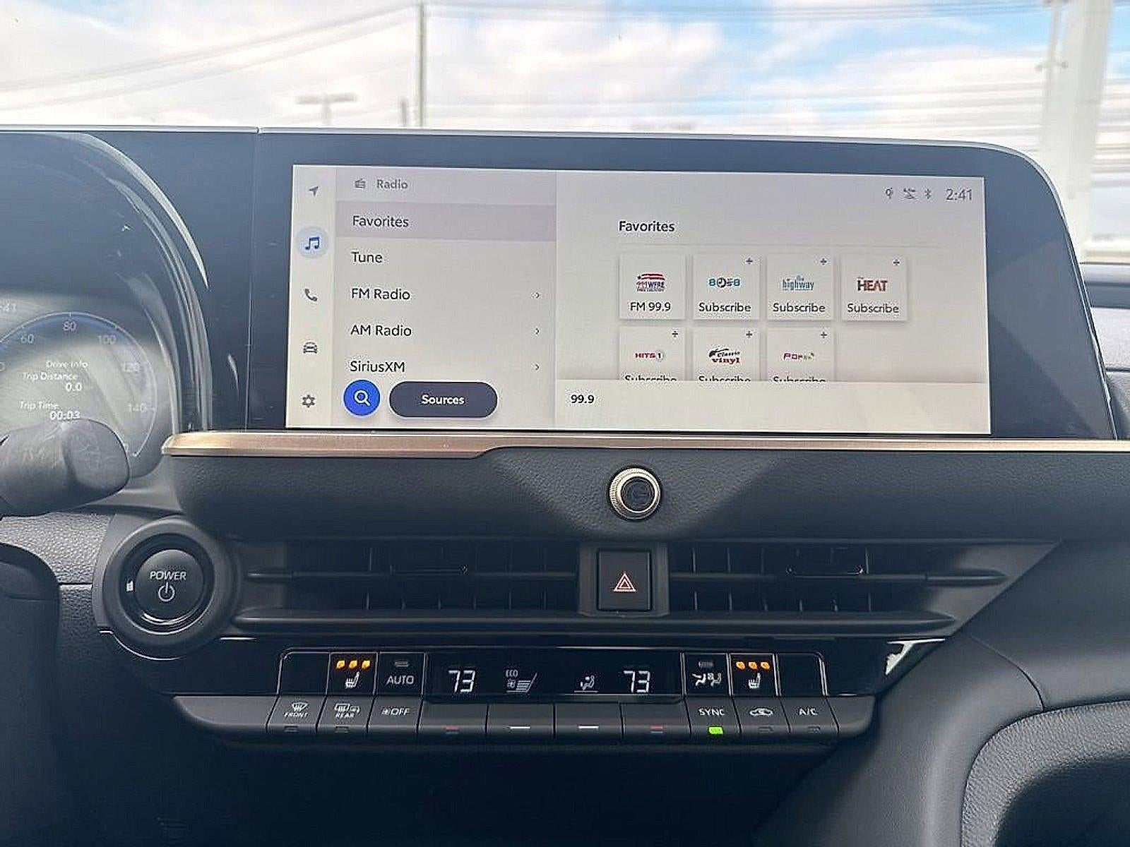 2024 Toyota Crown XLE AWD (Natl)